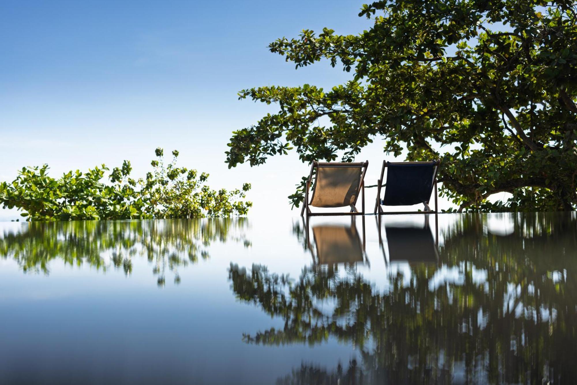 Vows Beachfront 3*